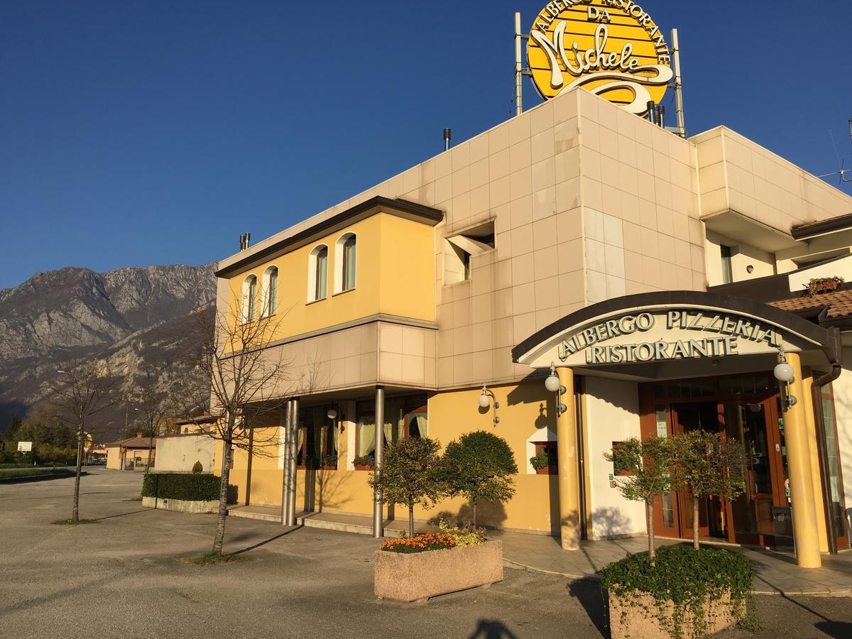 Albergo Ristorante Pizzeria Da Michele Venzone Luaran gambar